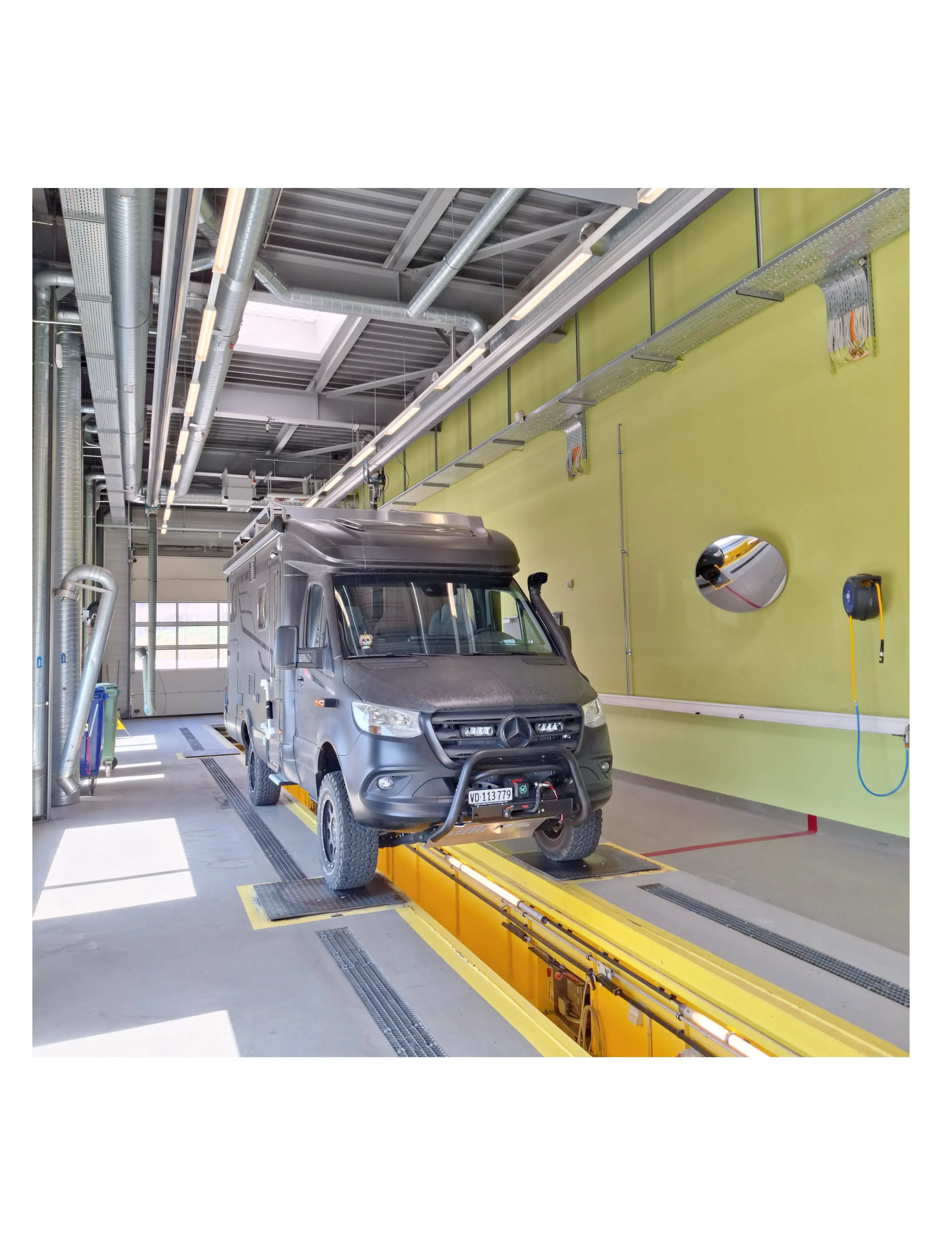 Mercedes Sprinter 4x4 - Vue 2