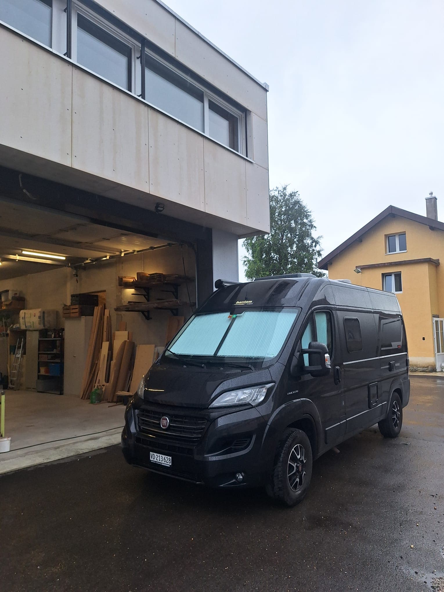 Véhicules de passage à l'atelier - Vue 27